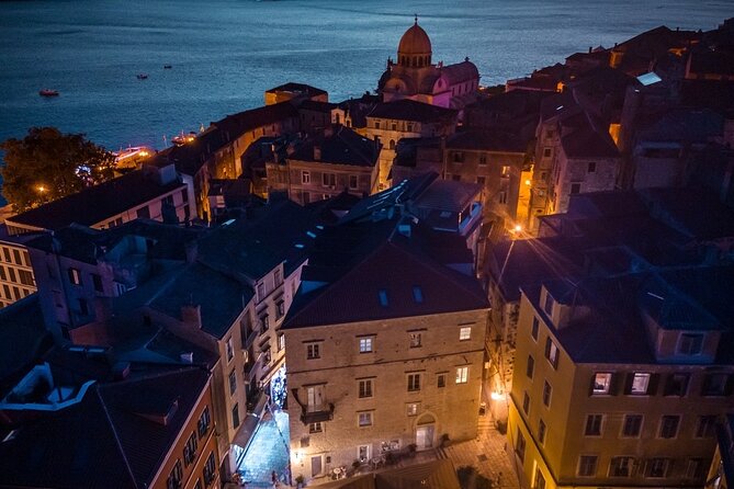 Daily or night walking tour through Medieval Šibenik - Stop 4: St. Ivan Krstitelja, the Turkish clock, and Renaissance windows