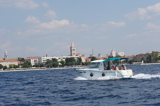 Dugi Otok Gems: Sakarun-Cave-Lagoon-Snorkeling-Snacks & Drinks - Lunch break on Dugi Otok: 1.5 hours to eat or keep it simple