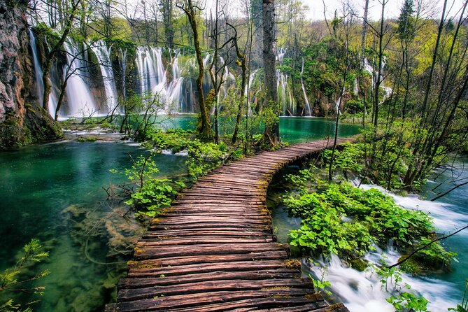 From Zadar: Plitvice Lakes Guided Day Tour with Tickets - From Zadar to Plitvice: the part that sets the tone