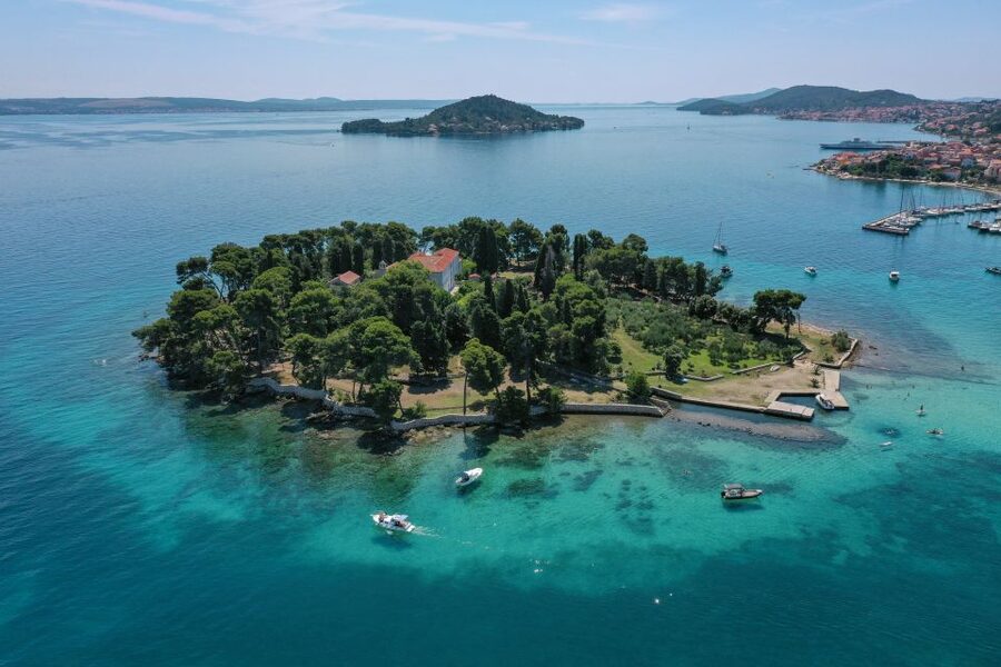 From Zadar: Private Boat Tour to Croatian Islands - Preko and the Ugljan side: shore time with real atmosphere