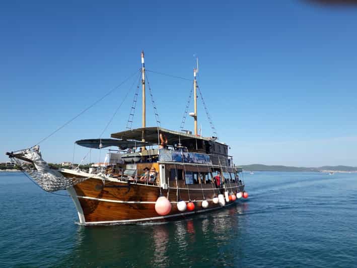 Full-day boat trip from Zadar and Sukošan to Kornati NP - A pirate-ship vibe on the Sveti Ante
