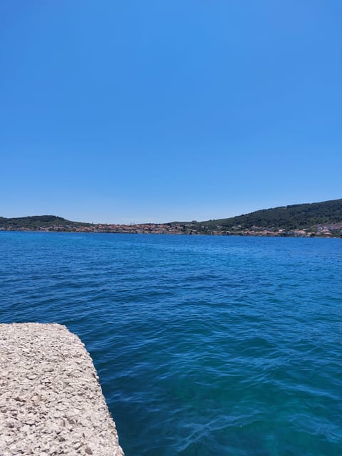 Half-day speedboat trip from Zadar with drinks - Drinks on the Ride: Beer, Ice Tea, and Fruit That Actually Helps