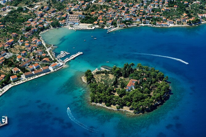 Hidden Gems of Zadar Eco tuk tuk Tour - Zadarski Barkajoli: The Boatmen Tradition by the Waterline