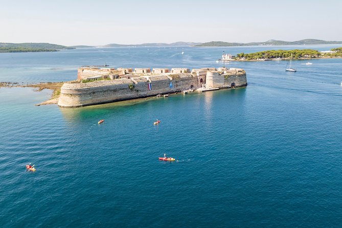 Hidden Šibenik - Kayaking - The hidden tunnel stop and the stone church viewpoint