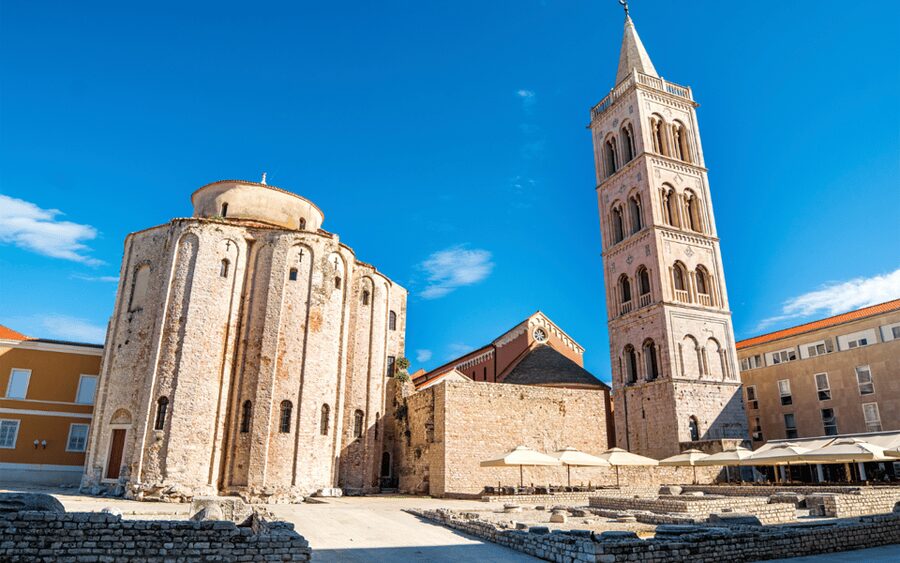 History Walking Group Tour in Old Center of Zadar - Kalelarga and People’s Square: Where the old town still works