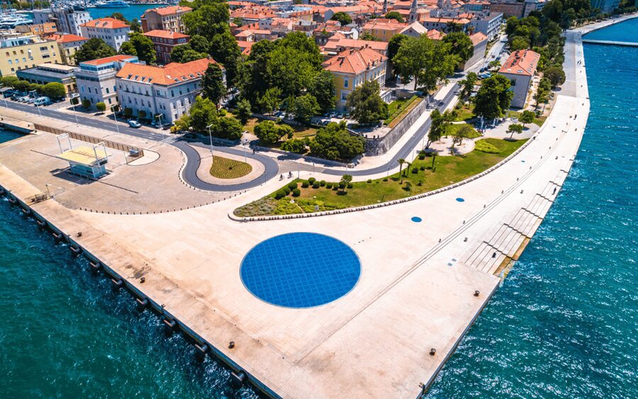 History Walking Group Tour in Old Center of Zadar - Entering Zadar at Five Wells Square