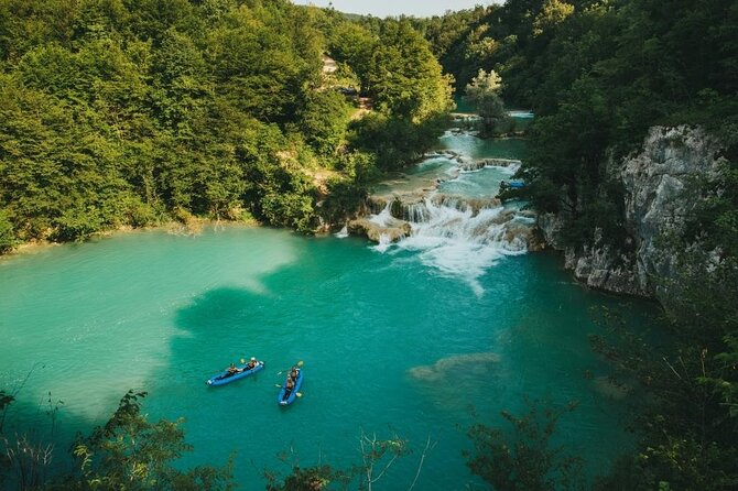 Kayaking Mreznica Waterfalls close to Plitvice Lakes - Choosing your thrill level: how to make it fun, not scary