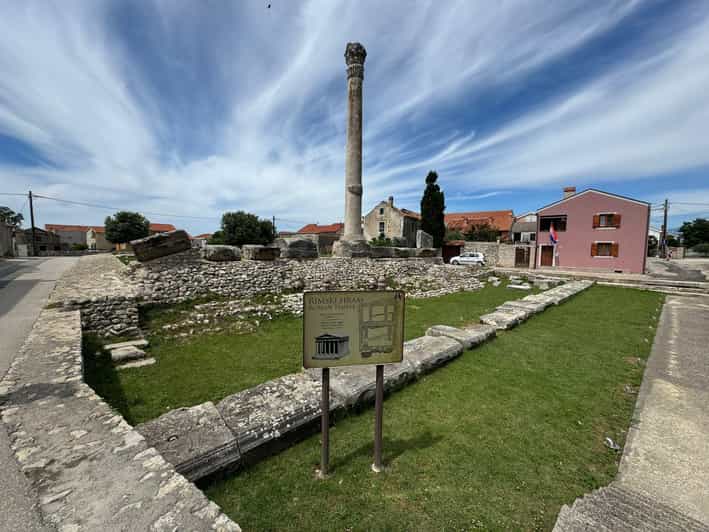 Meet and feel ancient town of Nin - Meeting at Duke Branimir’s Statue by the Lower Bridge