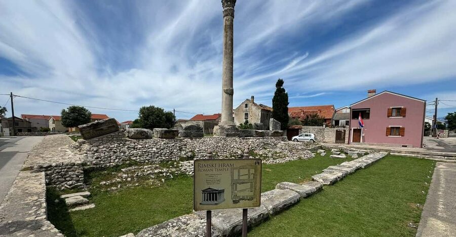 Meet and feel ancient town of Nin - St. Cross Church and St. Anselmo Cathedral: where the medieval story clicks