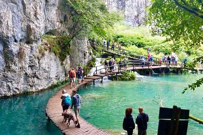 Plitvice Lakes Day Tour from Zadar, Simple and Safe - Walking routes B vs C (4 km vs 8 km): pick the one that fits your legs