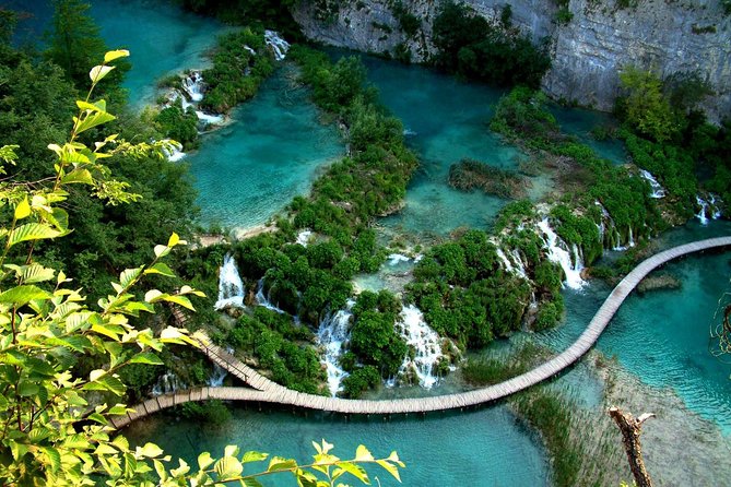 Plitvice Lakes Private Guided Tour from Zadar - Meeting up in Zadar at 9:00 am and staying comfortable
