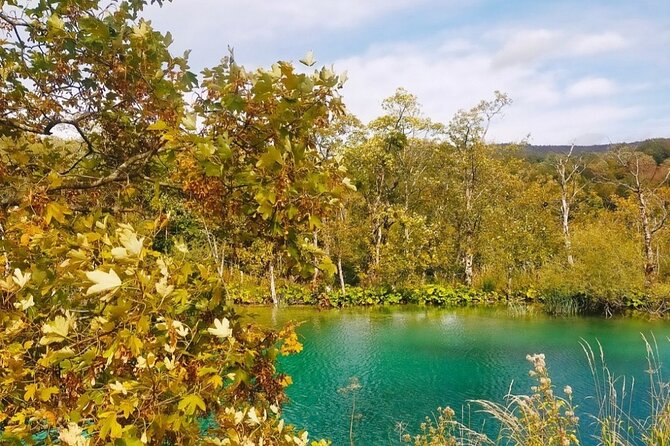 Plitvice Lakes simple and easy day trip from Zadar - Route C inside Plitvice: the walking tour plus electric boat and train
