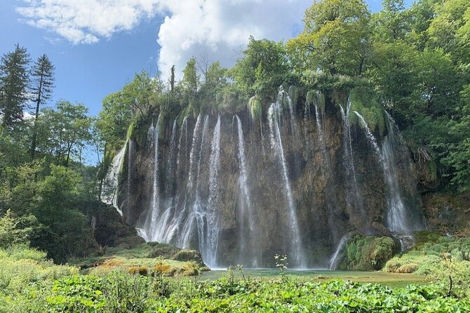 Plitvice Lakes simple and easy day trip from Zadar - What to bring (and what to skip) for a smoother walk