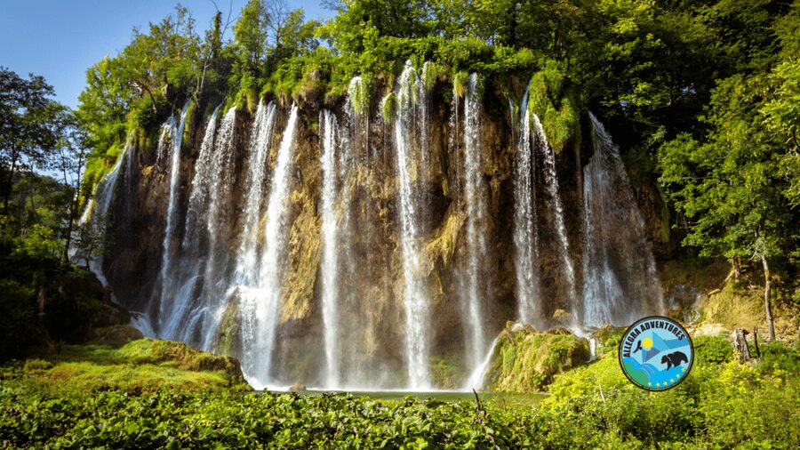 Plitvice Lakes Tour: Secured Tickets, Train & Boat Ride - Time Slots: Why Starting at 07:30 vs 3:00 Changes Your Experience