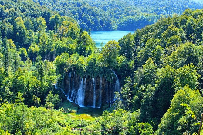Private Full-Day Tour in Plitvice Lakes National Park from Zadar - Timing that actually works: 9:00 am start, about 3:00 pm park departure