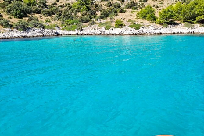 Private Half Day Tour | Food & Drinks | Vrgada - Vrgada Stop: Where the Boat Makes You Slow Down