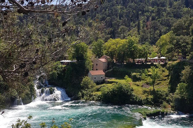Private Return Transfer to Krka National Park from Zadar and return to Zadar - Practical timing: how to make your 45-minute falls stop work