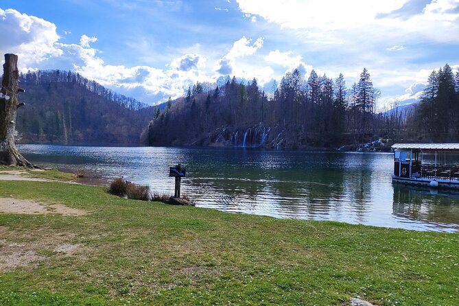 Private Roundtrip Transfer from Zadar to Plitvice National Park - Your Morning Pickup in Zadar: Cruise Port vs Airport