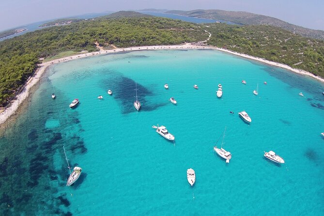 Private speedboat tour : Sakarun beach, Dugi otok, Golubinka Cave - The final sandy beach and why the ending matters