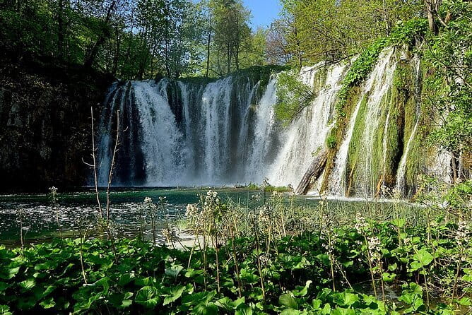 Private Transfer from Zadar to Split with 2 hours for sightseeing - Trogir: A Great Choice When You Want Town Energy