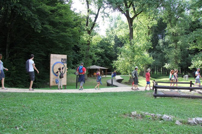 Rakovica Private Countryside Bike Tour with Barac Caves - Dreznik Grad: quick fortress-town time that sets the historic scene