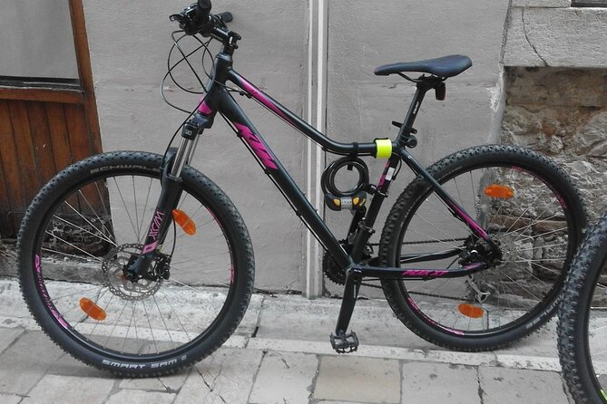 Rent a Bike in Zadar - Helmet, Lock and city map included - What you get (and why it’s better than “just a bike”)
