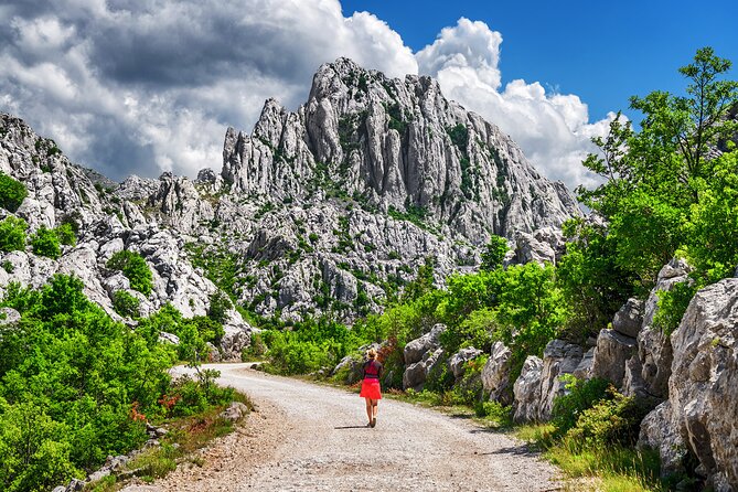 Scenic trip to mountains, caves and rivers in Zadar area - Quick reasons this Zadar mountains-and-caves day works