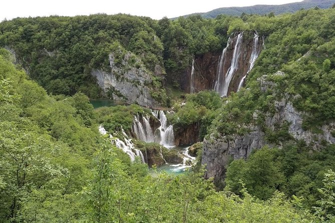 The natural park of Plitvice Lakes transportation, and return to Zadar - Price and value: what you’re paying for with $461.39 per group