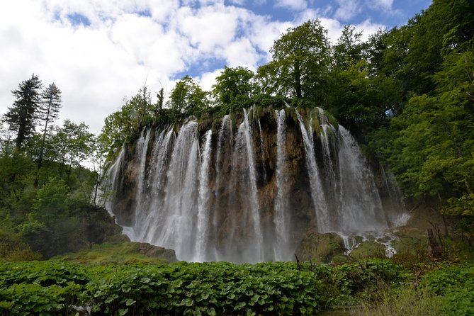 The natural park of Plitvice Lakes transportation, and return to Zadar - What’s included, what’s not, and how that affects your planning