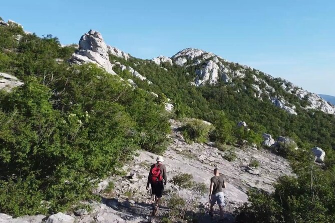 TuLove 4L, Velebit Safari, 4x4 off-road and hiking - Price and value: $360.88 per group up to 4