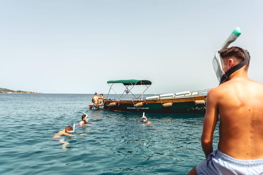 Zadar: 3 Islands Snorkeling Cruise with Prosecco - Snorkeling Reality Check: Fun Water Time, Not a Reef Fantasy