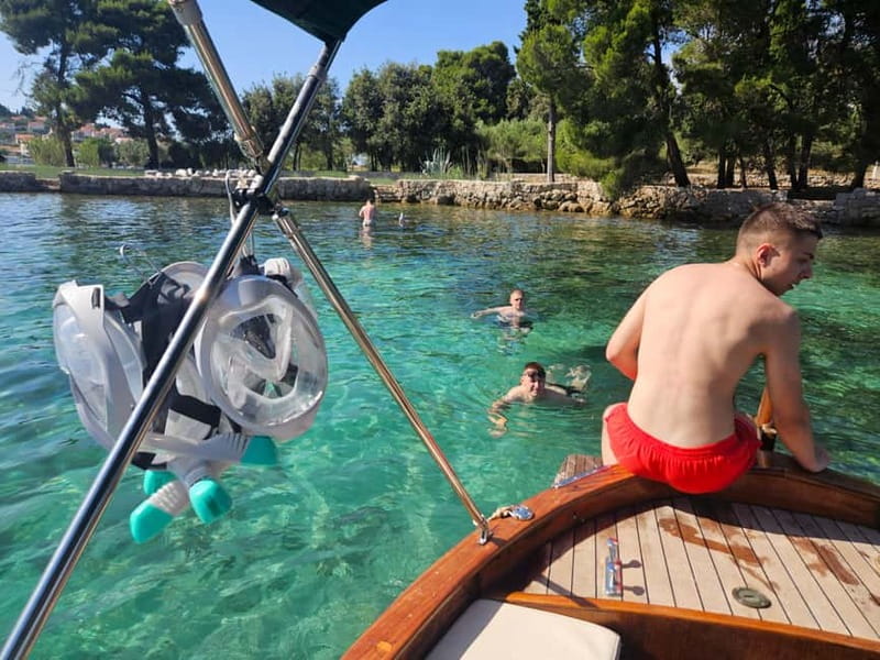 Zadar: 3 Islands Snorkeling Cruise with Prosecco - Ošljak Stop: One Full Hour of Swimming and Snorkeling