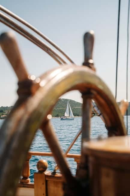 Zadar: Boat Tour with Unlimited Wine & 3 Stops - What You’re Actually Doing on the Boat (Not Just Watching)