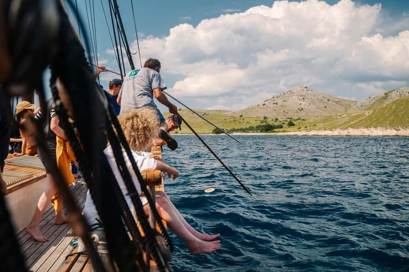 Zadar: Boat Tour with Unlimited Wine & 3 Stops - The Morning/Afternoon Plan: How the Timing Works in Real Life