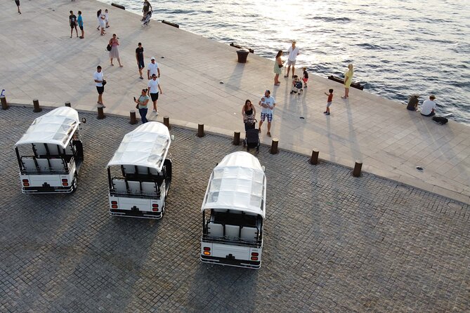 Zadar: City and Wine Tour in Zadar with Eco Tuk Tuk - Getting Oriented: Kolovare Beach and the Waterfront Promenade