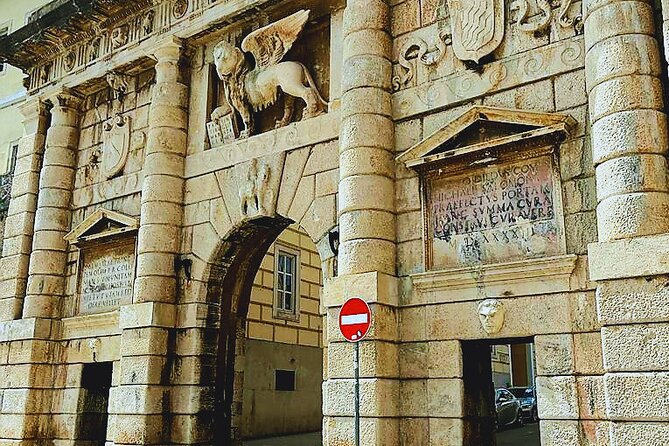 Zadar City Tour 90min Walk - The Roman Forum and Stup srama: Old Power, Middle-Age Reputation