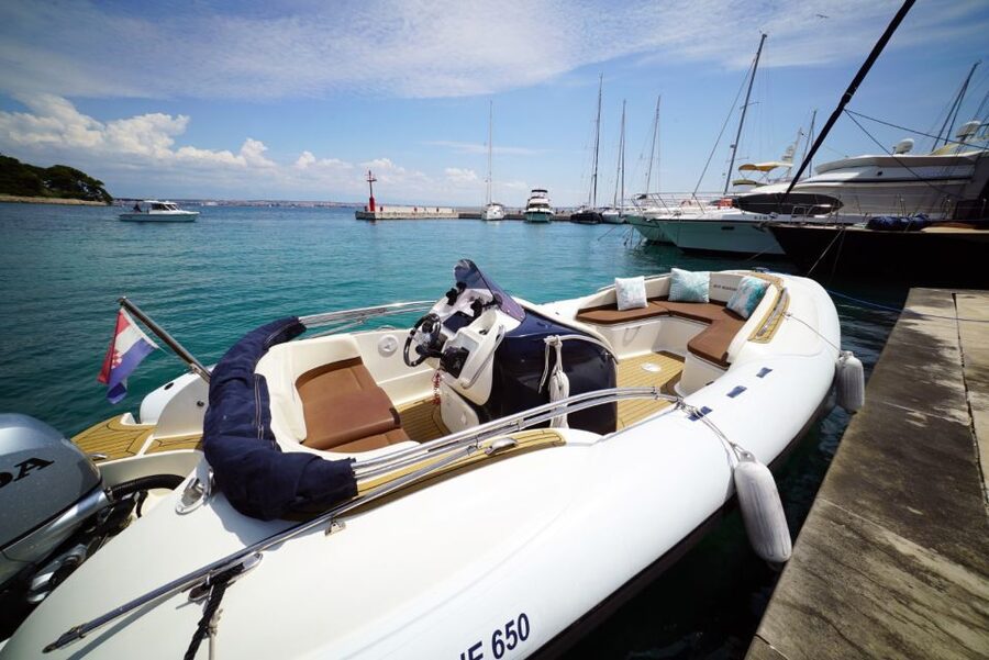 Zadar: Guided Tour to Ugljan, Osljak, & Galevac by Speedboat - The real deal on the speedboat pace: safety gear and sea conditions