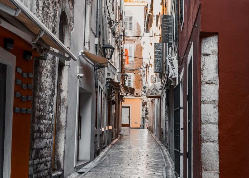 Zadar: Guided Walking Tour - Who should book this guided walking tour