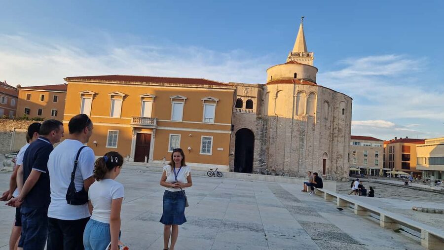 Zadar: Hidden Gems and History Tour - Meeting at Greeting to the Sun: a smart way to start