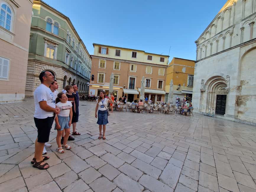 Zadar: Hidden Gems and History Tour - St. Anastasia bell tower, Melia Aniana arch, and St. Chrysogonus apses