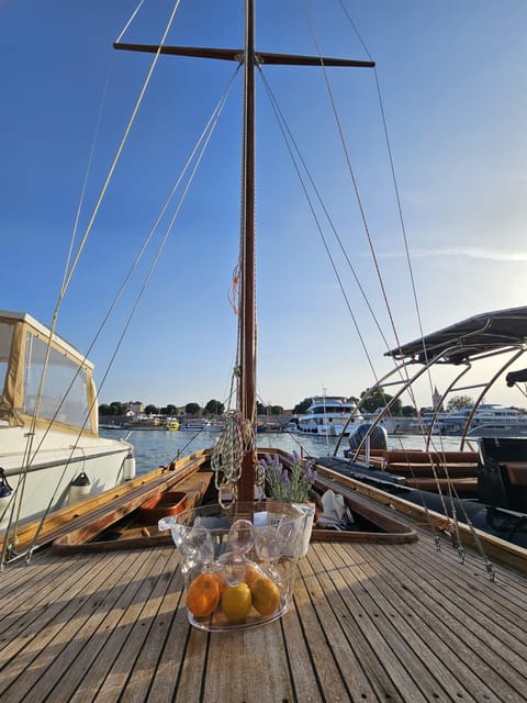 Zadar highlights - Zadar discovery Short tour - The 45 Minutes That Feel Like a Reset: Cruise Rhythm and Photo Stops