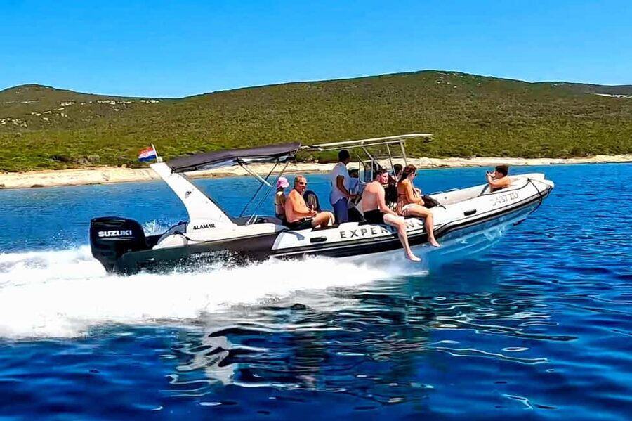 Zadar: Island-Hopping, Swimming & Snorkeling SpeedBoat Tour - Ošljak Island: Smallest Inhabited Island and Big Nature Mood