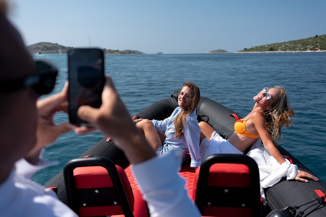 Zadar: Island Luxury Speedboat Tour with Snorkeling - Stop 3 Preko: beaches and time to eat like a local