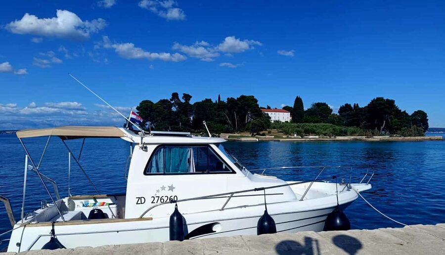 Zadar: Islands & Lagoons Tour with Drinks and ECO fruits... - The captain and guide experience: what “Goran-level” service looks like