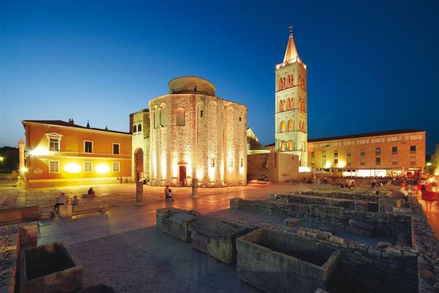 Zadar: Old Town Evening Group Guided Walking Tour - Why Zadar at Sunset Feels Right for a Guided Walk