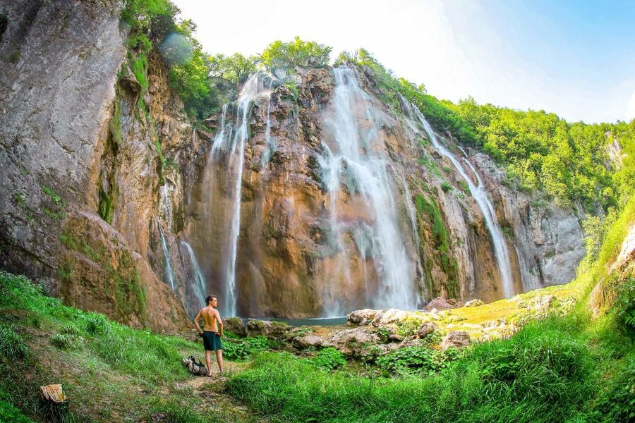 Zadar: Plitvice Lakes Full-Day Guided Tour with a Boat Ride - Crowds and timing: what to plan for so you don’t lose your day