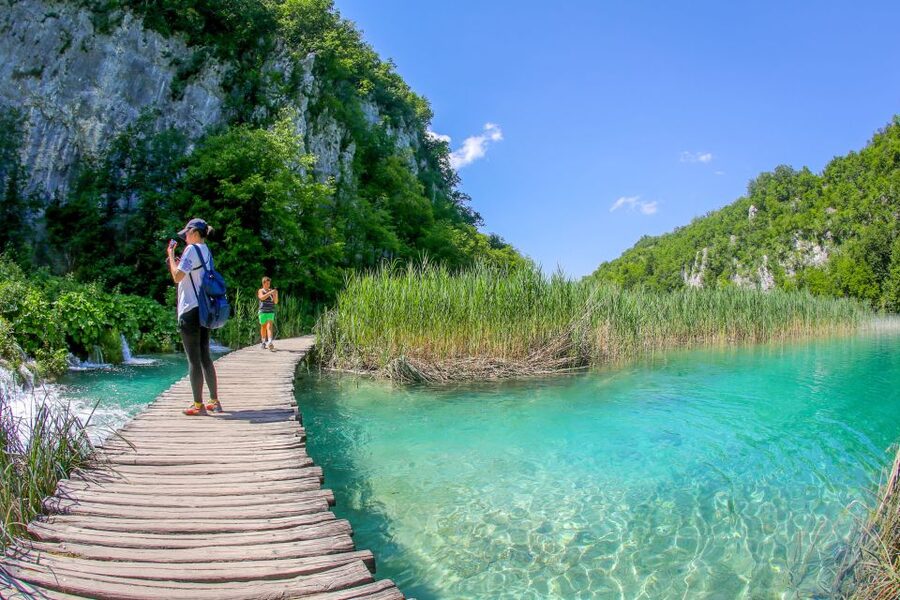 Zadar: Plitvice Lakes Full-Day Guided Tour with a Boat Ride - Money and value: €58 plus park entry you pay in cash