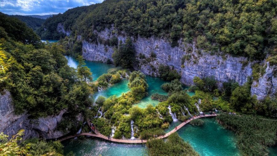 Zadar: Plitvice Lakes Guided Day Tour with Tickets - FAQ