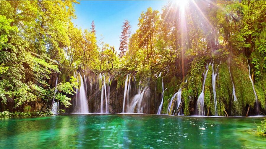 Zadar: Plitvice Lakes Guided Day Tour with Tickets - Zadar Old Town at 6:00 PM: Turn Nature Into a City Finale