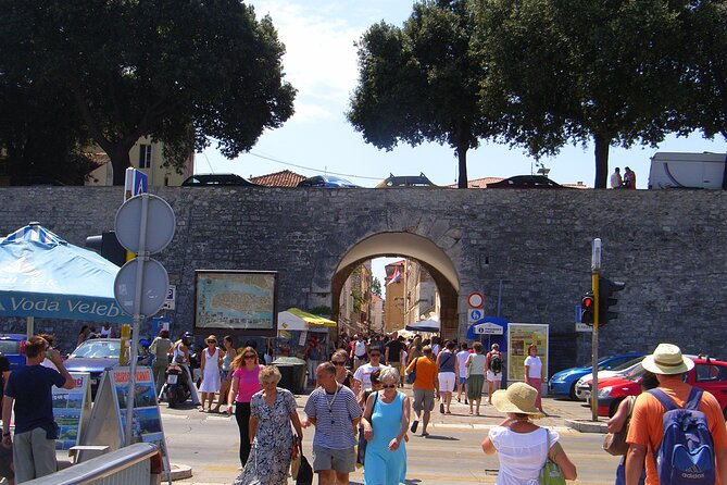 Zadar Private Walking Tour With A Professional Guide - Cathedral of St. Anastasia: Understanding the Sacred Center